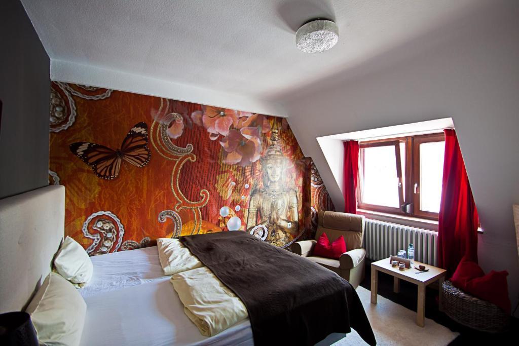 Hotel Barbarossa Garni Wurtzburgo Quarto foto